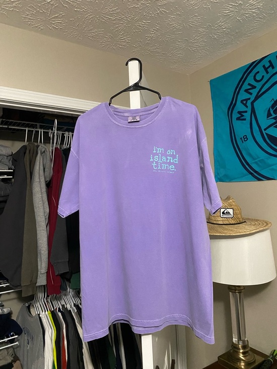 Comfort Colors Other - Comfort Colors Lavender "i'm on island time." Graphic Tee